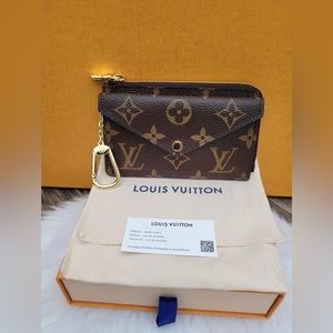 Recto Verso in Monogram